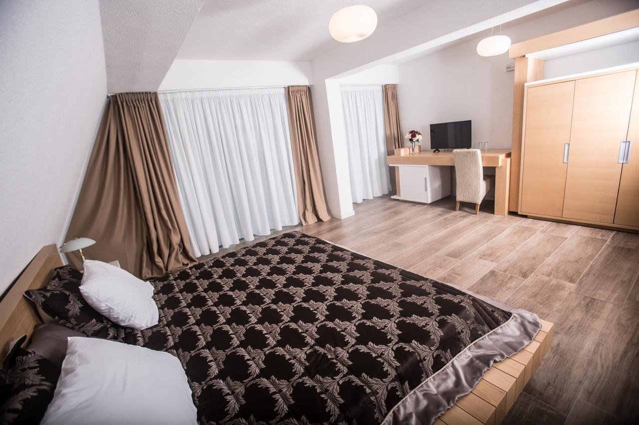 Hotel Borici Sjenica Bagian luar foto