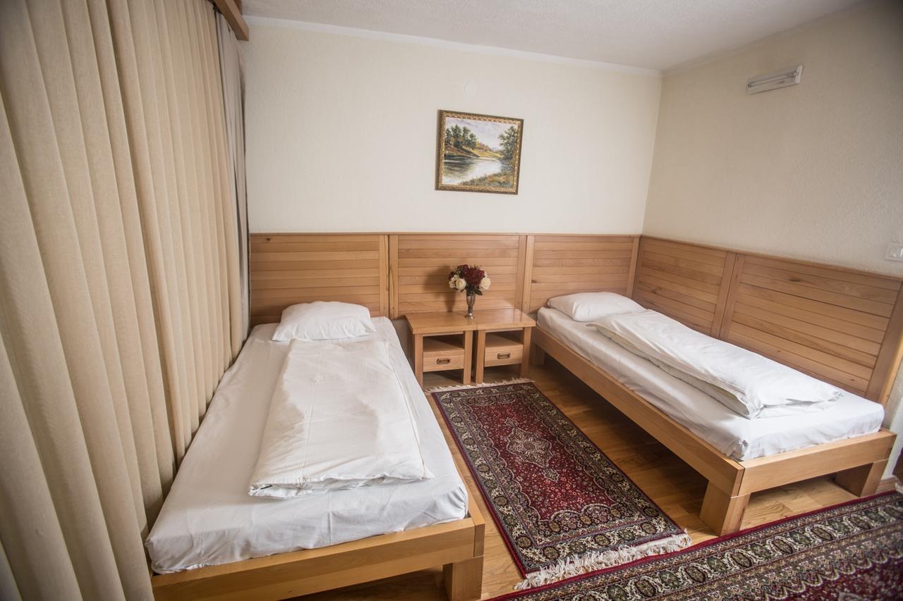 Hotel Borici Sjenica Bagian luar foto