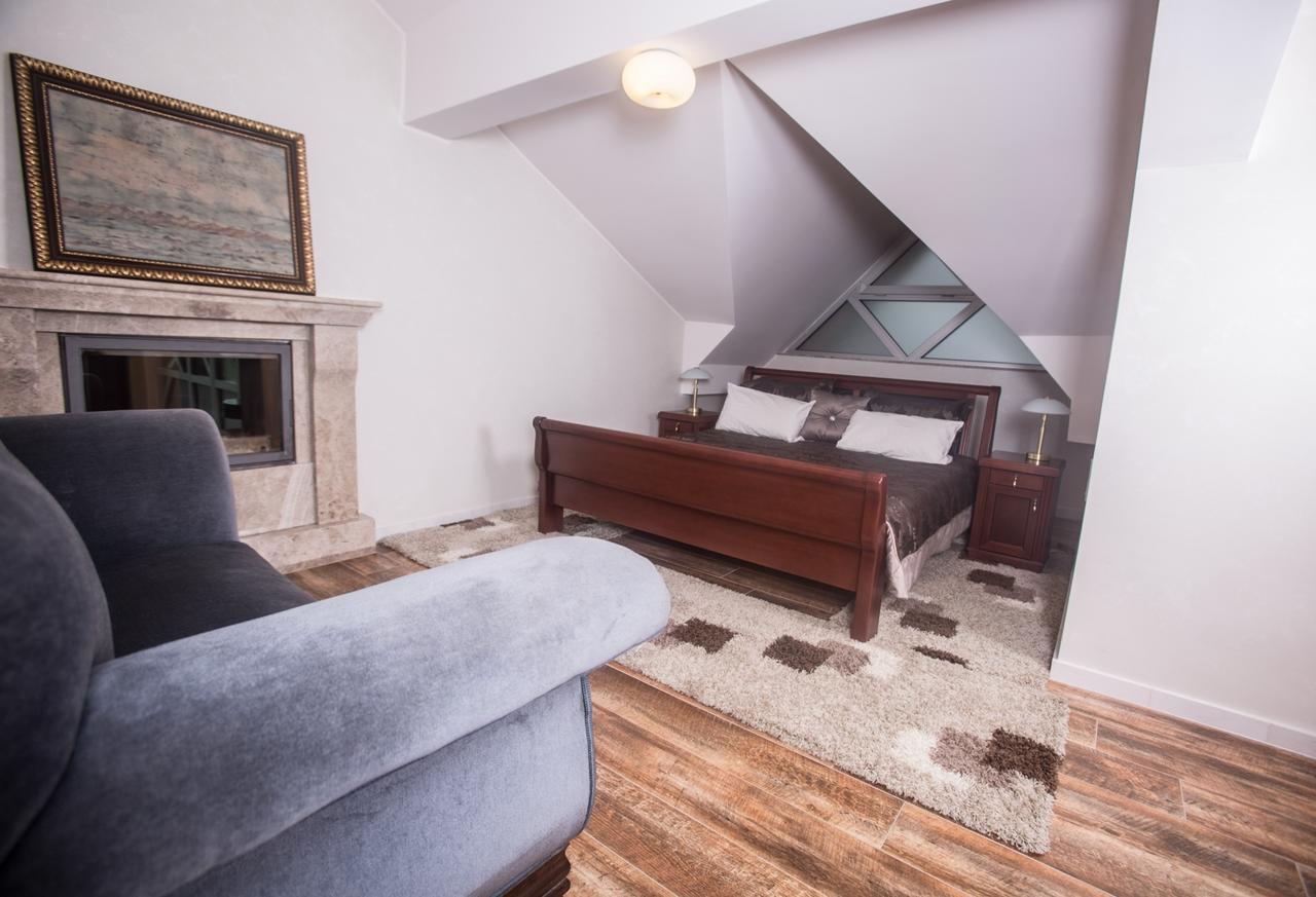 Hotel Borici Sjenica Bagian luar foto