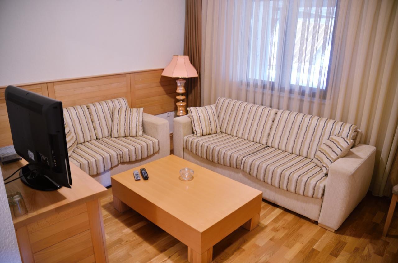 Hotel Borici Sjenica Bagian luar foto